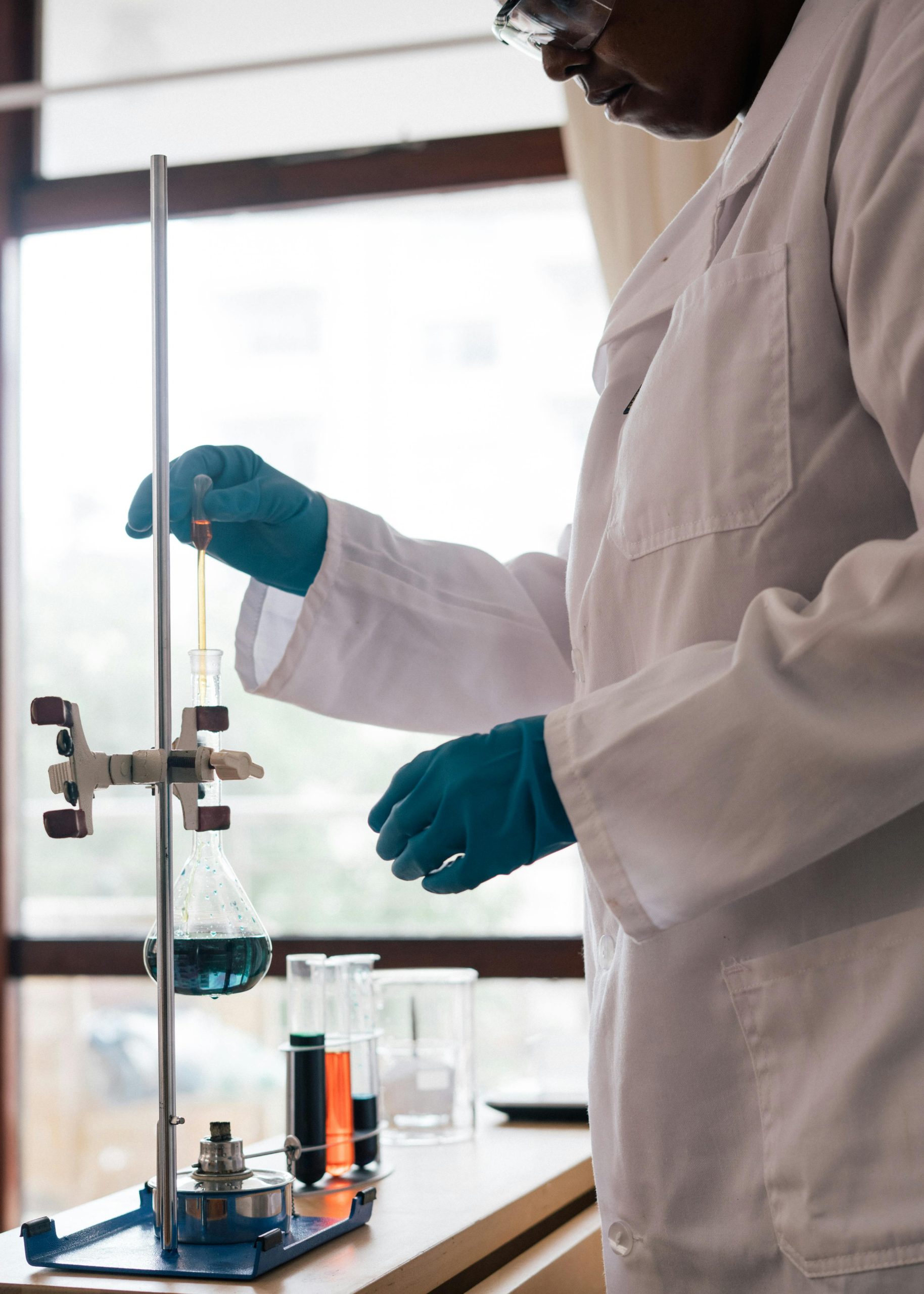 https://slavia.znn.ro/wp-content/uploads/2025/03/pharma-slider-scaled.jpg